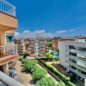 Acogedor Cerca De Port Aventura Apartamento